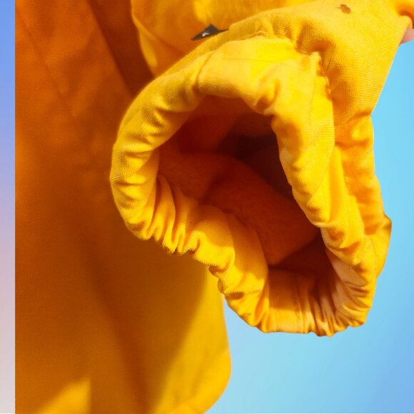 International Antarctic Centre Yellow Hooded Jacket Mens Small By Earth Sea Sky - Picture 8 of 15